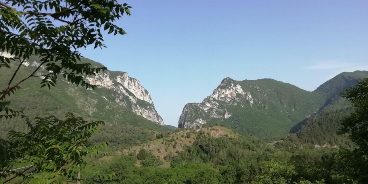 Madonna Di Frasassi - Casa Vacanze Daire Genga  Dış mekan fotoğraf